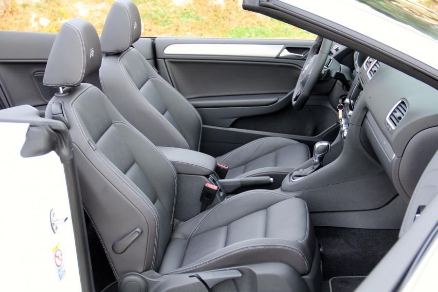 Volkswagen Golf R White Cabriolet 2013 года  (фото 13 из 45)